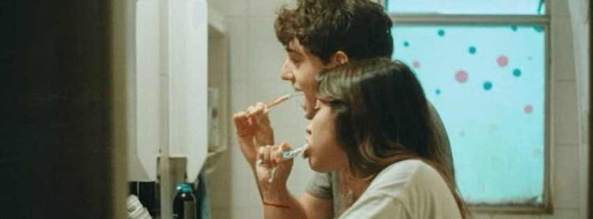 Tâm lý bám víu và vòng lẩn quẩn của nỗi sợ bị người yêu bỏ rơi