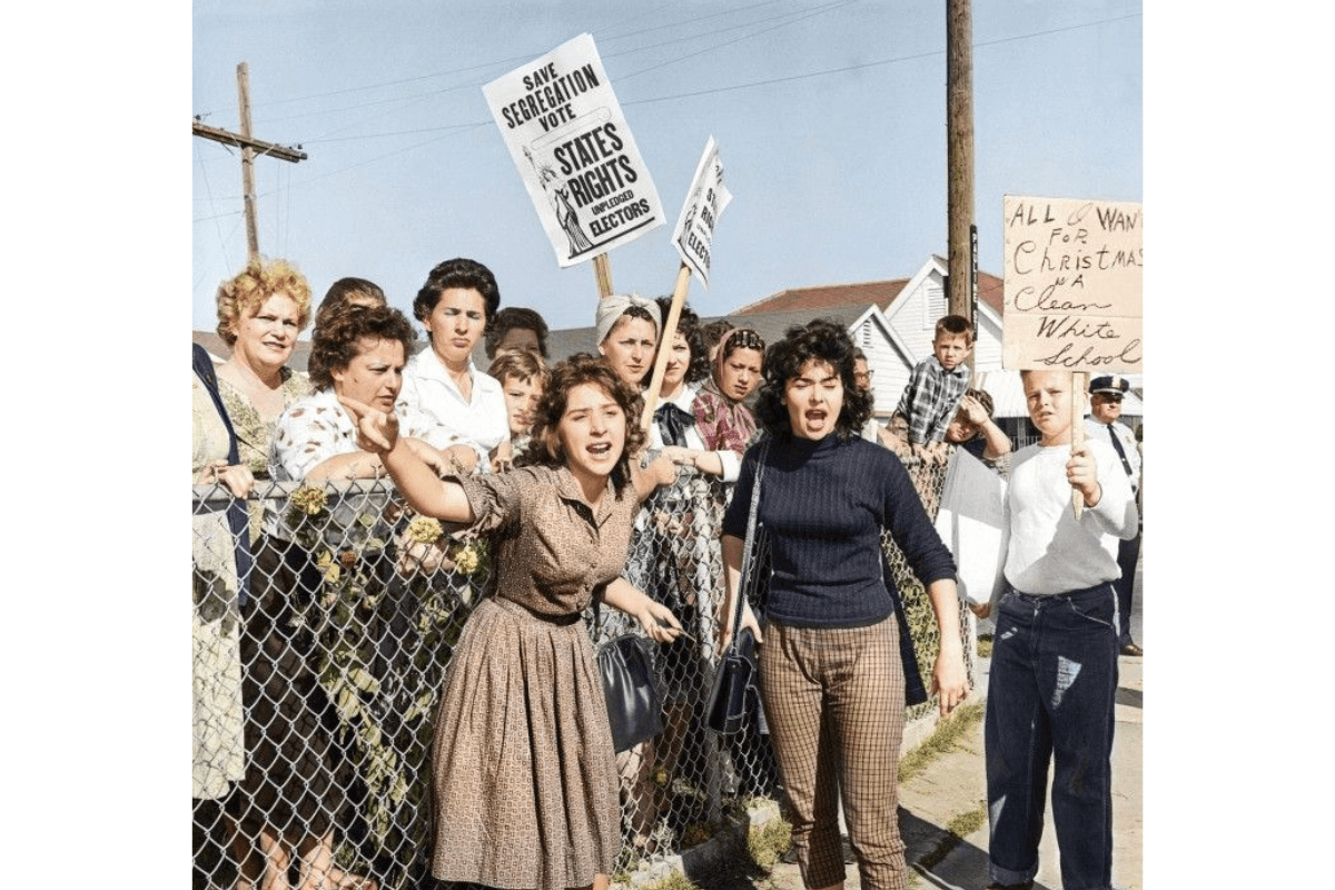 (H1) Tại sao con người dễ phạm tội khi ở trong nhóm.png