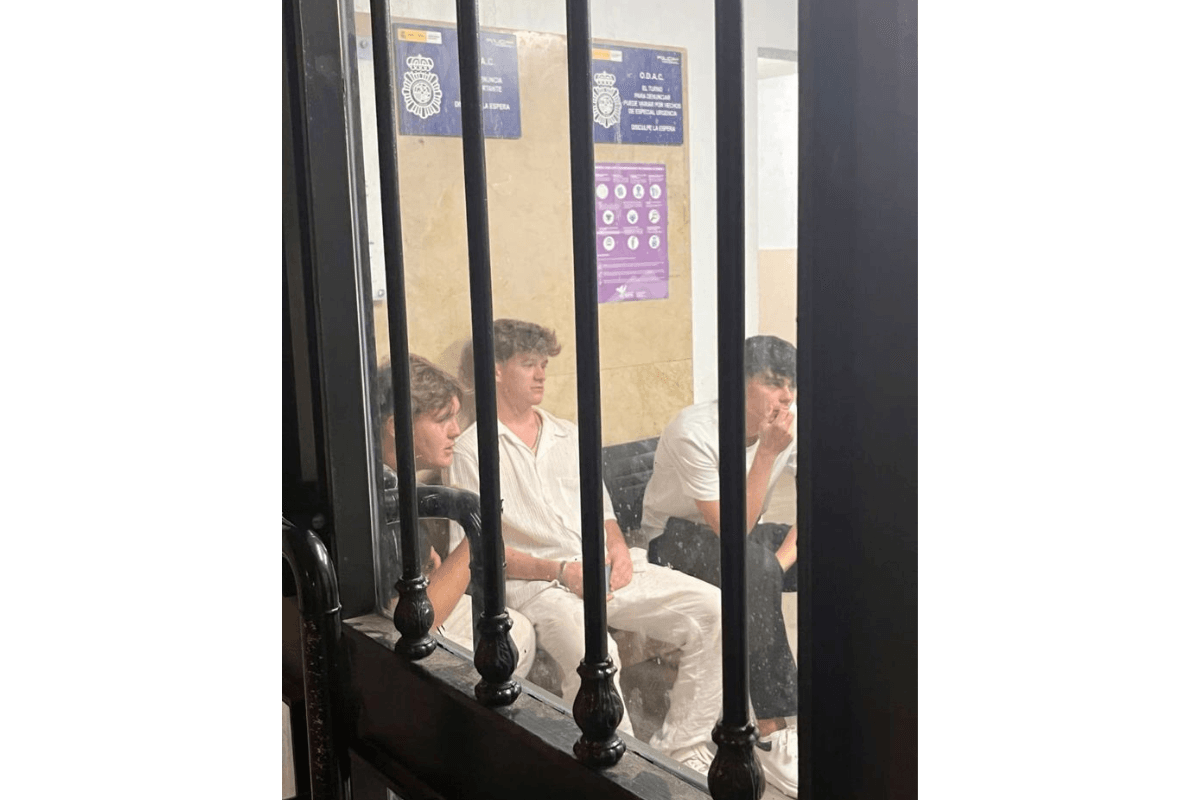 (H3) Những yếu tố dẫn đến hânhf vi phạm pháp của trẻ vị thành niên.png